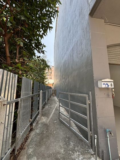 ขายถูก ตึกแถว 3ชั้นครึ่ง ห้องมุม 28.2 ตรว.ถนน คฑาธร ใกล้รพ.ราชบุรี lotus

 รูปที่ 3