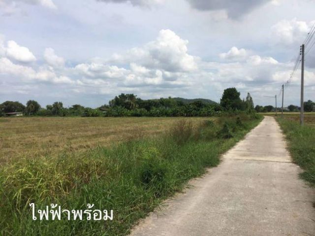 ขายที่ 36 ไร่ 1งาน 20ตรว. ต.เขาขลุง อ.บ้านโป่ง จ.ราชบุรี ที่อยู่เส้นบ่อเจ๊ก-สระสี่มุม ที่สวยเป็นสี่เหลี่ยม ติดถนนซอยหน้ากว้าง

