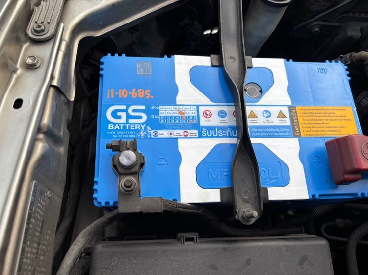 รถ Toyota Fortuner 3.0 V 4WD สี บรอนซ์ทอง