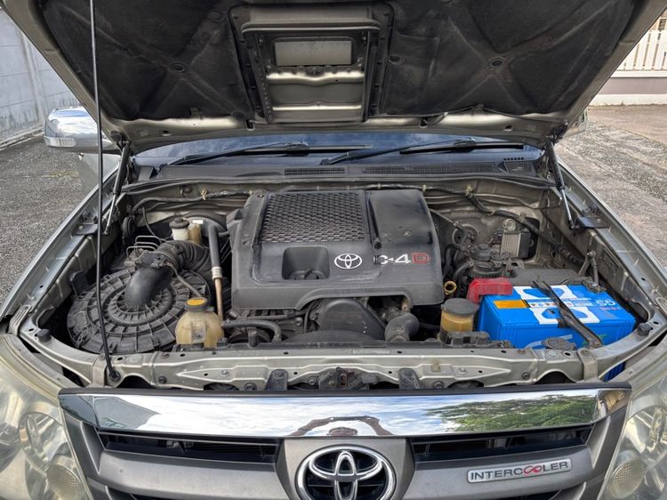 Toyota Fortuner 2007 3.0 V 4WD Utility-car ดีเซล เกียร์อัตโนมัติ บรอนซ์ทอง รูปที่ 3