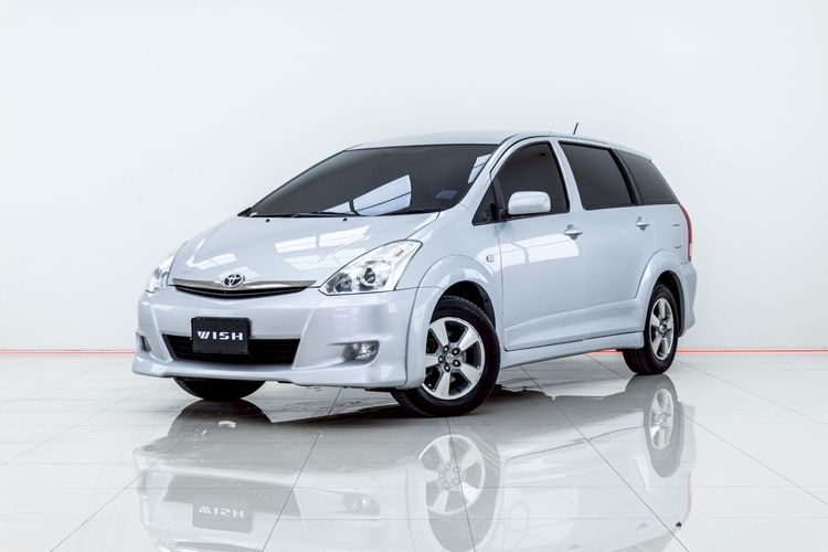 รถ Toyota Wish 2.0 S สี เทา
