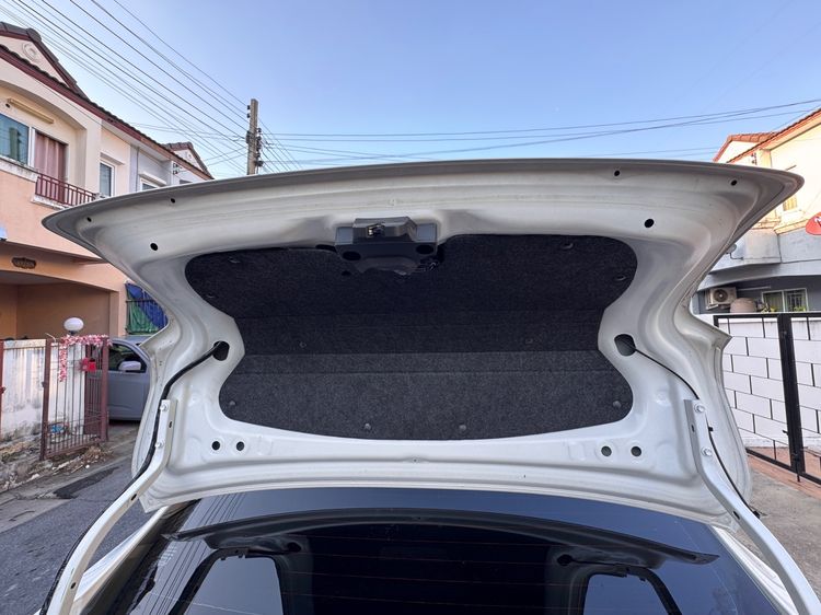 Toyota Vios 2015 1.5 E Sedan เบนซิน เกียร์อัตโนมัติ ขาว รูปที่ 4