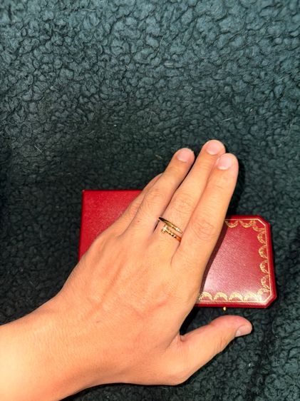 แหวน Cartier Juste un clou รูปที่ 4