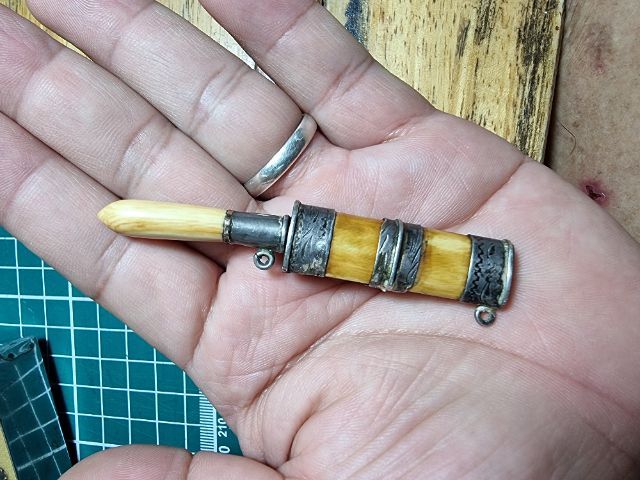 มีดหมอสาริกา หลวงพ่อเดิมวัดหนองโพนครสวรรค์ สวยถึงยุคครับ รูปที่ 2