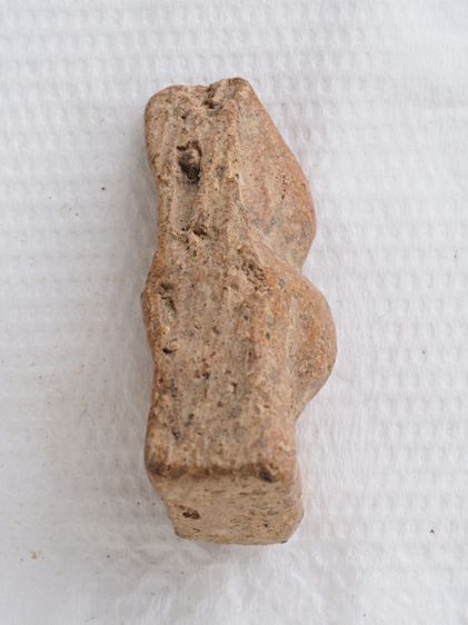 พระนางพญาเนื้อดิน 04116807 รูปที่ 3