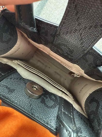 กระเป๋า