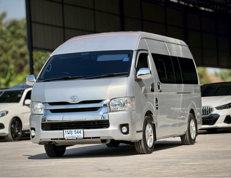 Toyota Commuter 2016 3.0 Van ดีเซล ไม่ติดแก๊ส เกียร์ธรรมดา เทา รูปที่ 3