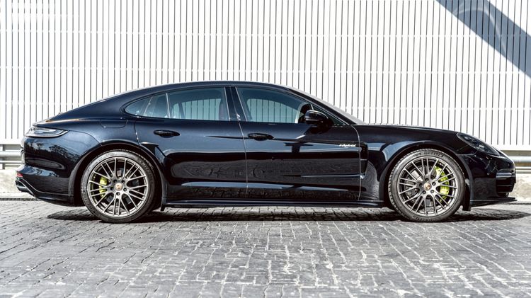 Porsche Panamera 2021 2.9 4 E-Hybrid 4WD Sedan ปลั๊กอินไฮบริด (PHEV) ไม่ติดแก๊ส เกียร์อัตโนมัติ ดำ รูปที่ 4