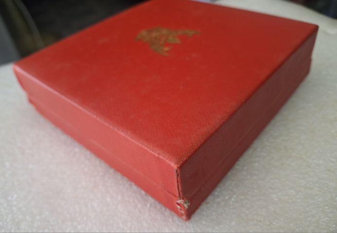 เหรียญแพรแถบจักรพรรดิมาลา " ร.จ.พ." เนื้อเงิน  รูปที่ 4