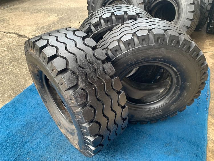 ยางตัน รถ forklift รุ่น elecsaver dunlop tire ขนาด 23 x 9 -10 ยางปี 2001 รูปที่ 2