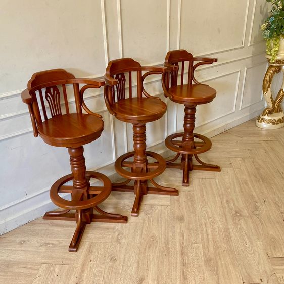 ตู้บาร์สูงโครงไม้สัก 3 ชั้น บานเปิดกระจก พร้อมเก้าอี้บาร์ไม้สัก รูปที่ 12