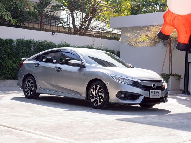 รถ Honda Civic 1.8 EL i-VTEC สี เงิน