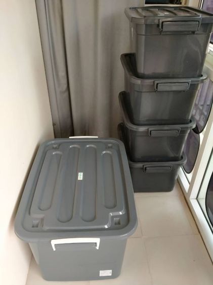 กล่องพลาสติกล้อเลื่อน 45 ลิตร มีฝาปิด สภาพดีมาก