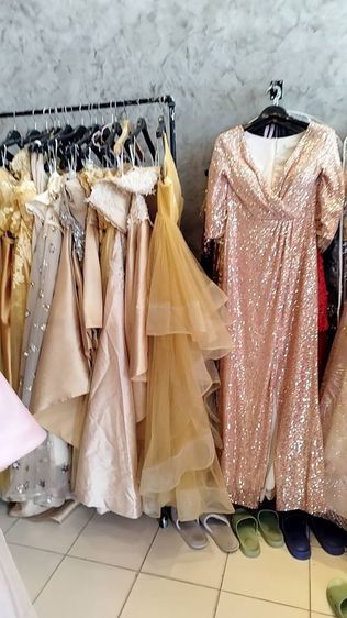 ✨ ขายเหมาชุดราตรีมือสอง ราคาพิเศษสุดคุ้ม ✨
ถูกเว่อร์ ♥️🔥🔥 รูปที่ 7