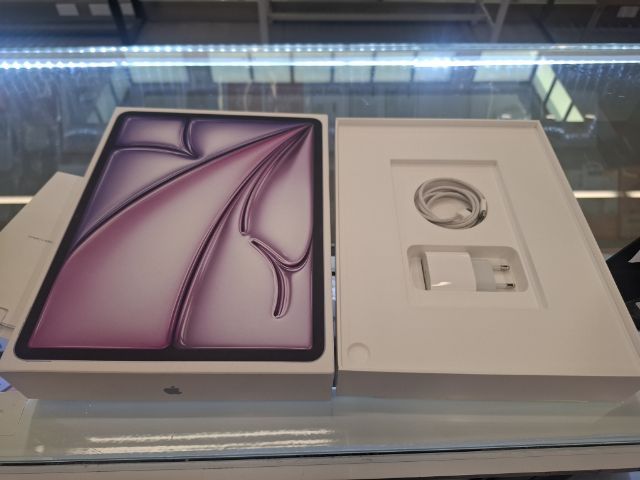 ipad Air 13 (M2) wifi Cellular รูปที่ 5