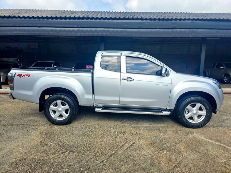 Isuzu D-MAX 2012 3.0 V-Cross Z Prestige 4WD Pickup ดีเซล ไม่ติดแก๊ส เกียร์ธรรมดา บรอนซ์เงิน รูปที่ 4