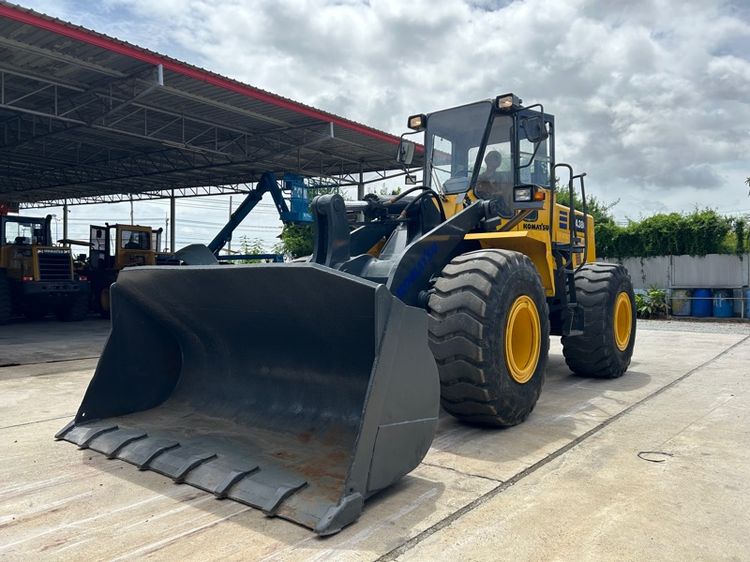 รถตักล้อยาง KOMATSU  รุ่น WA380-3 บุ้งกี๋ 3 คิว ยกสูง 3.9 ม. รถเก่านอกนำเข้า รูปที่ 4