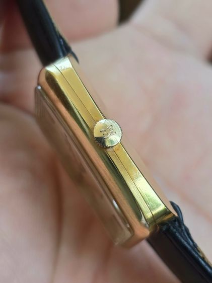 Vintage EBEL rue de la paix Tank 18k Solid Gold มีวันที่ ทรงTankใหญ่ ตัวเรือนทองคำแท้ 18k  รูปที่ 9