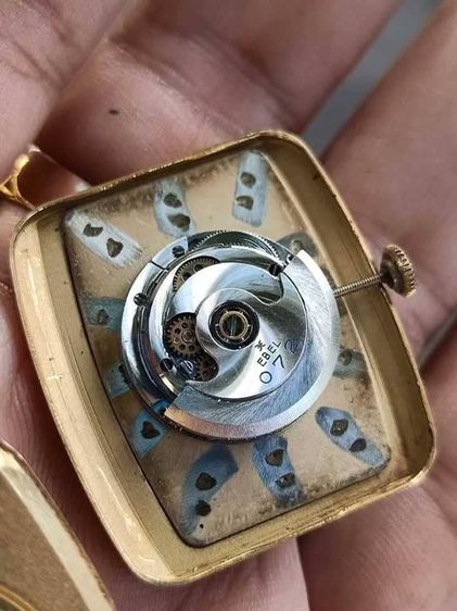 Vintage EBEL rue de la paix Tank 18k Solid Gold มีวันที่ ทรงTankใหญ่ ตัวเรือนทองคำแท้ 18k  รูปที่ 12