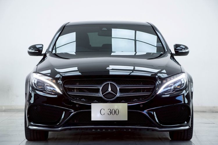 Mercedes-Benz C-Class 2017 C300 Sedan ไฮบริด ไม่ติดแก๊ส เกียร์อัตโนมัติ ดำ รูปที่ 4