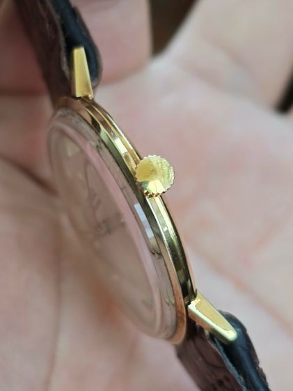 Vintage DOXA by SYNCHRON 14k Solid Gold หน้าปัดขาวSilver มีวันที่ หลักขีดสอดนิน ตัวเรือนทองคำแท้14k   รูปที่ 13