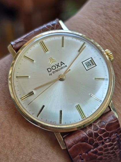 Vintage DOXA by SYNCHRON 14k Solid Gold หน้าปัดขาวSilver มีวันที่ หลักขีดสอดนิน ตัวเรือนทองคำแท้14k   รูปที่ 7