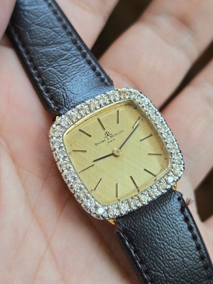 Vintage Baume  Mercier Geneve Diamond 18k Solid Gold ขอบเพชรแท้32เม็ดรวม 0.64กะรัต หน้าปัดลายผ้าทอง ตัวเรือนทองคำแท้ 18k  รูปที่ 6