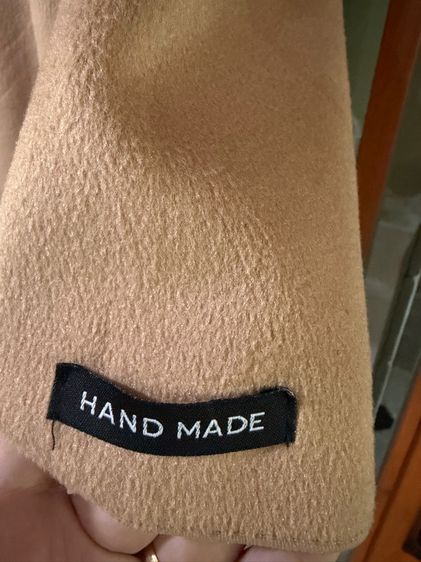 เสื้อโค้ทวูล Hand made สีเบจ วูล 65 โพลีเอสเตอร์ 35 สีสวย อุ่นมาก size L มีกระเป๋า 2 ข้าง สภาพดีมาก รูปที่ 7