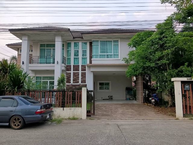 มีบางส่วน ใช่ ขายบ้านเดี่ยวดิไอคอนจอหอถนนสุรนารายณ์ซอย7

หลังใหญ่แปลงมุมติดถนนเมน

ขนาด 99.4 ตรว.2 ชั้น

 

