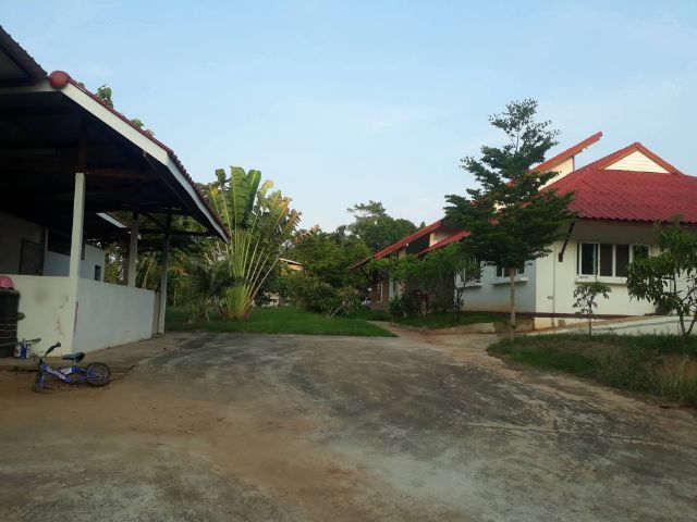 มีบางส่วน ⛳Vายบ้านหลังใหญ่ตำบลหนองระเวียงอำเภอเมืองนครราชสีม

🏡บ้านขนาด5นอน3น้ำ1ครัว1ห้องรับแขก

⛳ใกล้นิคมอุตสาหกรรมสุรนารี

💲ขาย 4,990,000ล้านบาท
💲ขายต่ำก่วาราคาประเมิน

⛳แถมบ้านหลังเล็กอีก2หลังพร้อมโรงจอดรถบนพื้นที่ 1 ไร่1งาน81ตร.วโฉนด รูปที่ 4