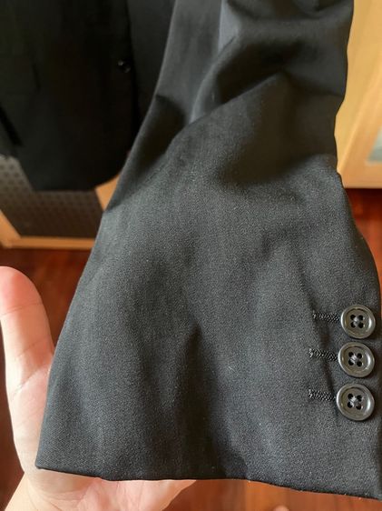 เสื้อสูทผู้ชายสีดำทางการ กระดุม 3เม็ด อก 50นิ้ว (มือสอง) รูปที่ 3