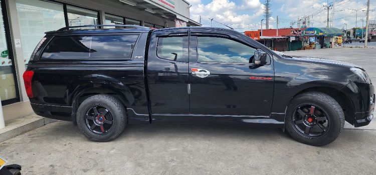 รถ Isuzu D-MAX 2.5 X-Series สี ดำ