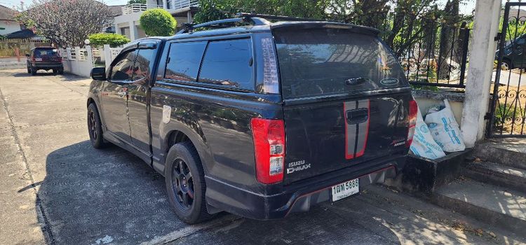 Isuzu D-MAX 2015 2.5 X-Series Pickup ดีเซล เกียร์ธรรมดา ดำ รูปที่ 4