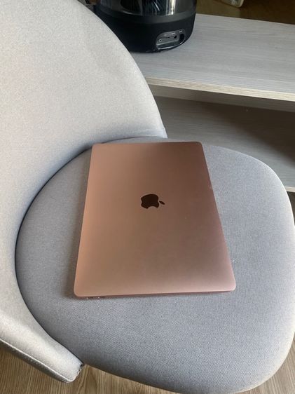 ขาย MacBook Air m1 13 นิ้ว ram 8 256 GB battery 98 percent การใช้งานปกติ   รูปที่ 3
