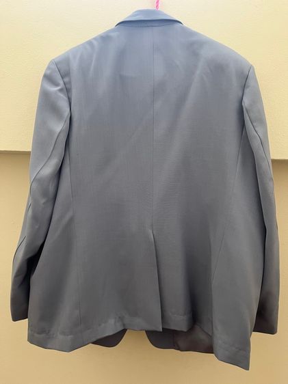 ชุดสูทผู้ชายสีเทาทางการ เสื้อพร้อมกางเกง อก 52นิ้ว เอว 42นิ้ว พร้อมถุงสูท (มือสอง) รูปที่ 3