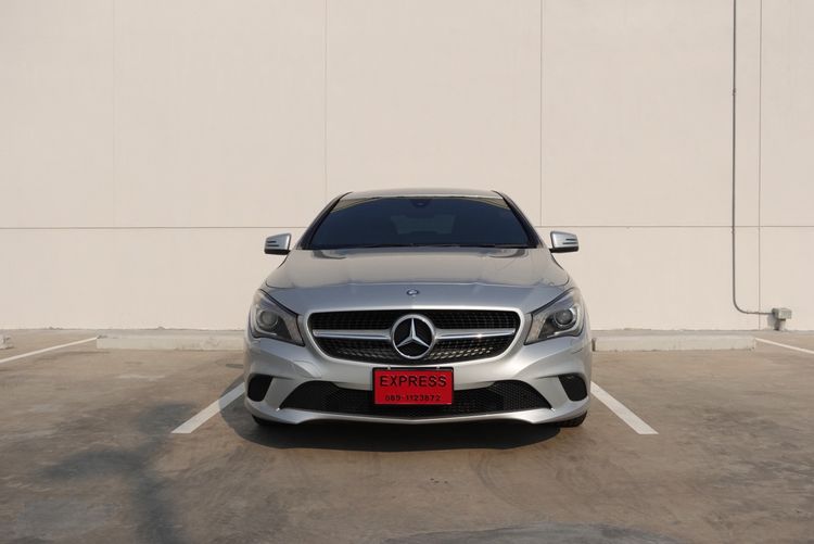 Mercedes-Benz CLA-Class 2016 CLA180 Sedan เบนซิน ไม่ติดแก๊ส เกียร์อัตโนมัติ บรอนซ์เงิน รูปที่ 2