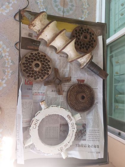 เครื่องบดเนื้อหรือเครื่องบดอเนกประสงค์แบบตั้งพื้นพร้อมมอเตอร์ไฟฟ้า 