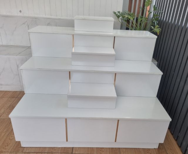 ชั้นวาง โต๊ะหมู่บูชา แบบมินิมอล สีขาว สวย สภาพดี มีลิ้นชักเก็บของ ขนาด 120×100×90
(กว้าง×สูง×ลึก) รูปที่ 3