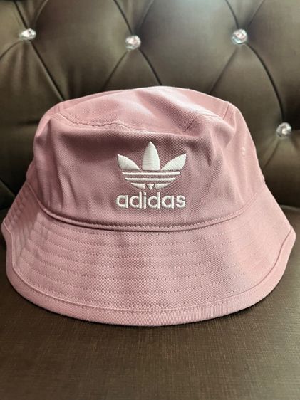 หมวกและหมวกแก๊ป Adidas Originals Collection หมวกบักเก็ตปีกรอบสีชมพู ขนาด 57-60cm.
