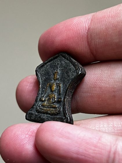 พระหล่อเก่า รูปที่ 6