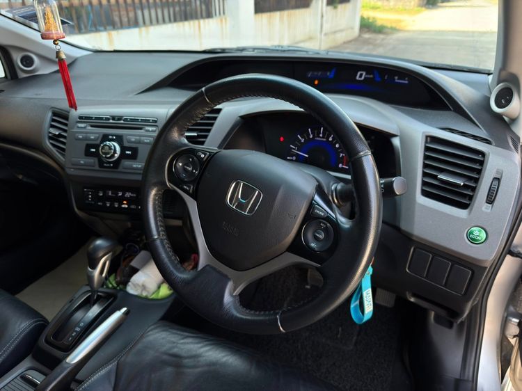 Honda Civic 2013 1.8 E i-VTEC Sedan เบนซิน ไม่ติดแก๊ส เกียร์อัตโนมัติ บรอนซ์เงิน รูปที่ 4