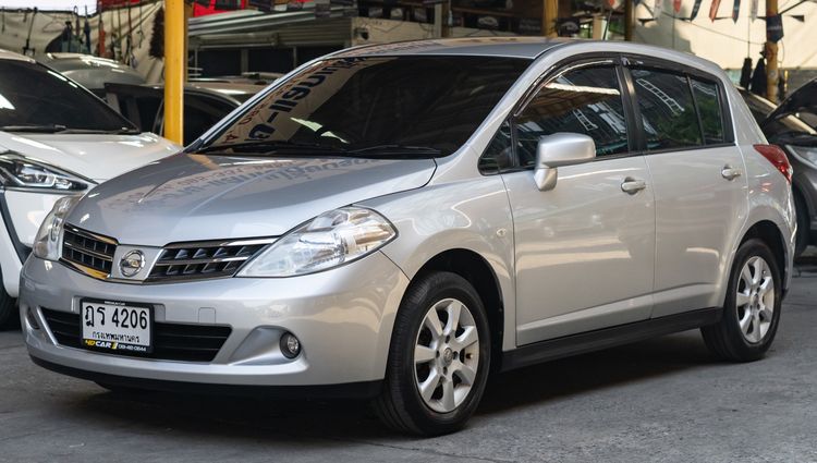 Nissan Tiida 2010 1.8 G Sedan เบนซิน ไม่ติดแก๊ส เกียร์อัตโนมัติ เทา รูปที่ 2