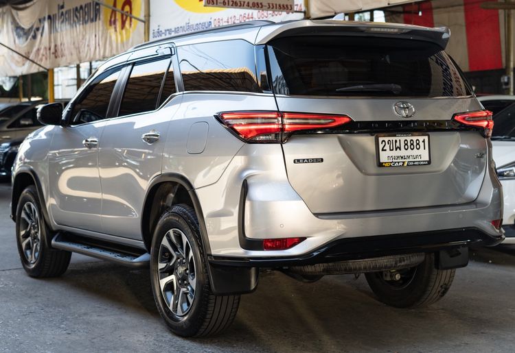 Toyota Fortuner 2024 2.4 Leader V 4WD Utility-car ดีเซล ไม่ติดแก๊ส เกียร์อัตโนมัติ เทา รูปที่ 3