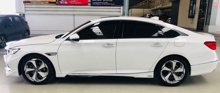 Honda Accord 2019 2.0 e:HEV Tech Sedan เบนซิน เกียร์อัตโนมัติ ขาว รูปที่ 3