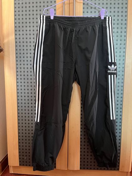 กางเกงขายาวผ้าร่ม Adidas Originals Knitted Sports Pants Men's Black ไซส์ XL เอวยืดถึง 44 นิ้ว (มือสอง)