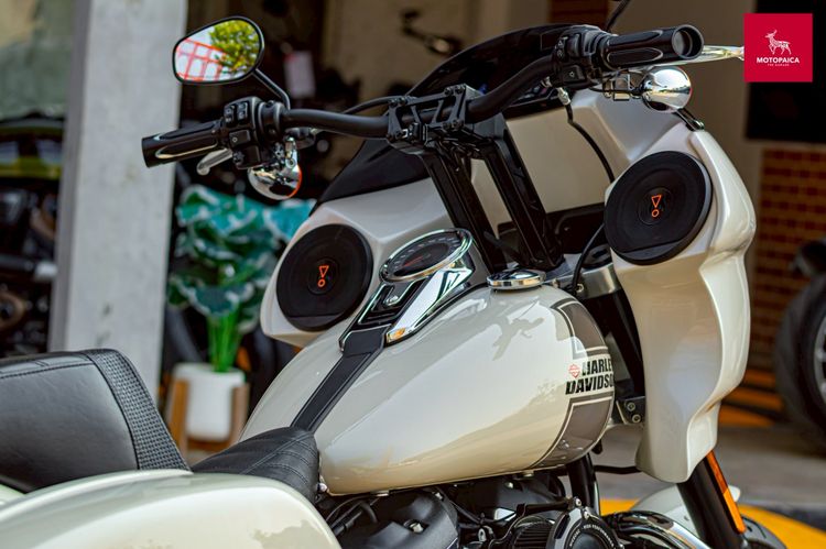 Harley Sportglide107 Clubstyle ปี2023 สีขาวหายาก วิ่ง8,000Mi. รูปที่ 17