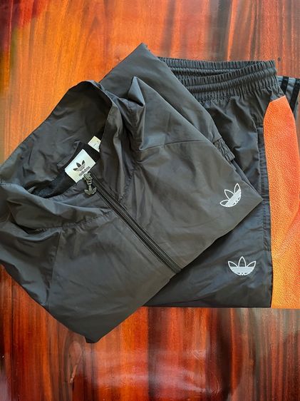 ชุดเสื้อพร้อมกางเกงผ้าร่ม Adidas SPRT Supersport Woven Track Jacket size 2XL and Pants size XL (มือสอง) แยกได้