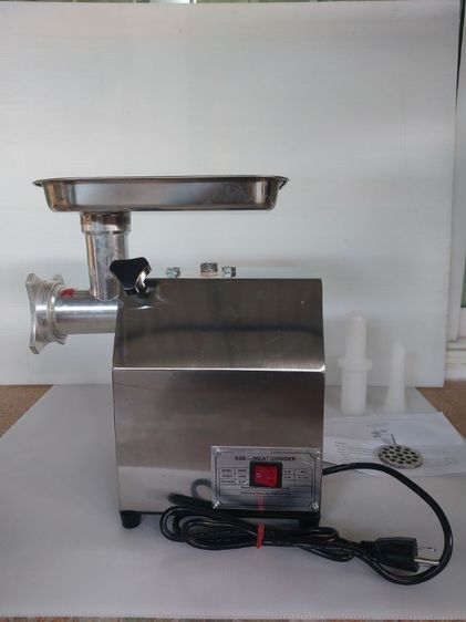 เหมาะสำหรับบดเนื้อหมูและเนื้อสัตว์อื่นๆ

ทำไส้กรอก