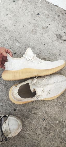 รองเท้า size ประมาณ43 Adidas Yeezy  รูปที่ 2