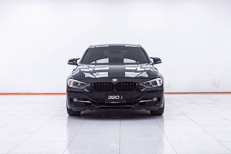 BMW Series 3 2013 320i Sedan เบนซิน ไม่ติดแก๊ส เกียร์อัตโนมัติ ดำ รูปที่ 4